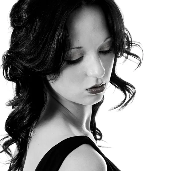 Portrait_27_23_6x6